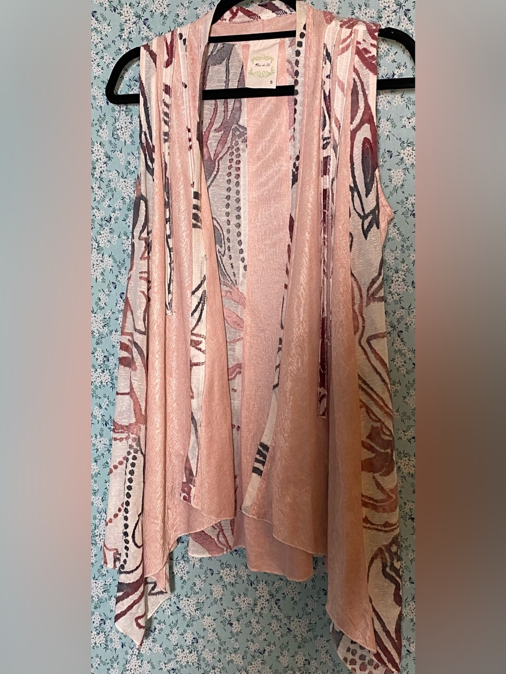 Light Pink Patterned Sleeveless Drape Cardigan
